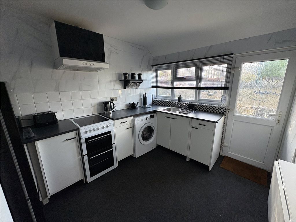 Property photo 2 of 11 Picture No. 09