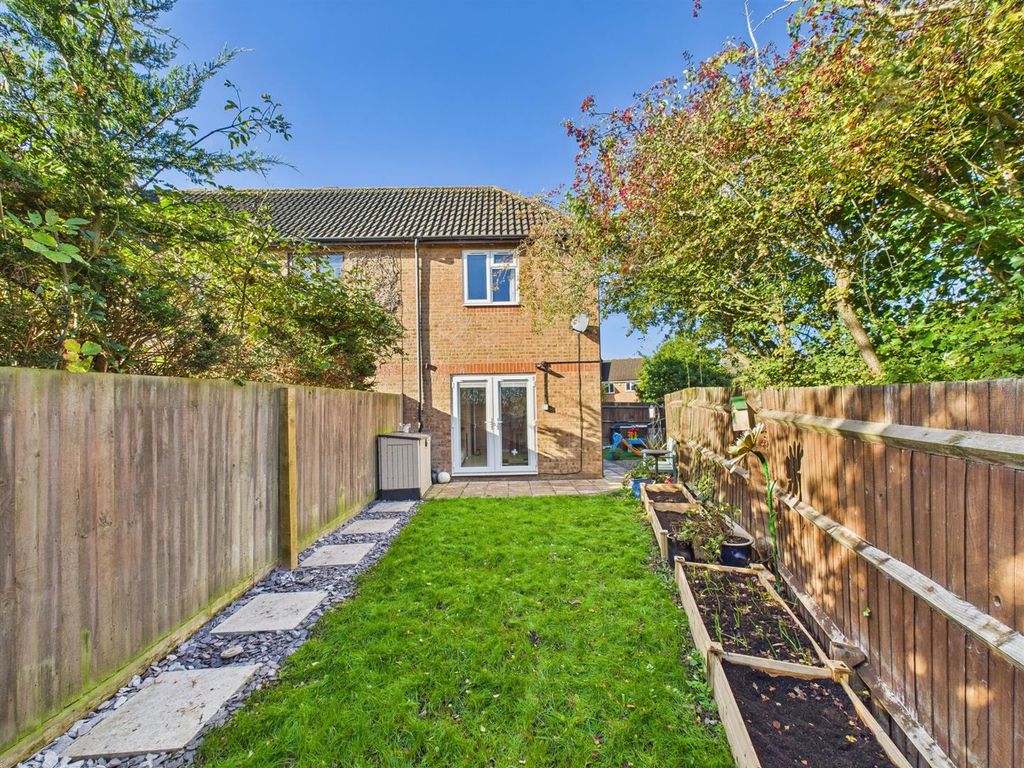 Property photo 2 of 13 Cam02435G0-Pr0063-Still012.Jpg