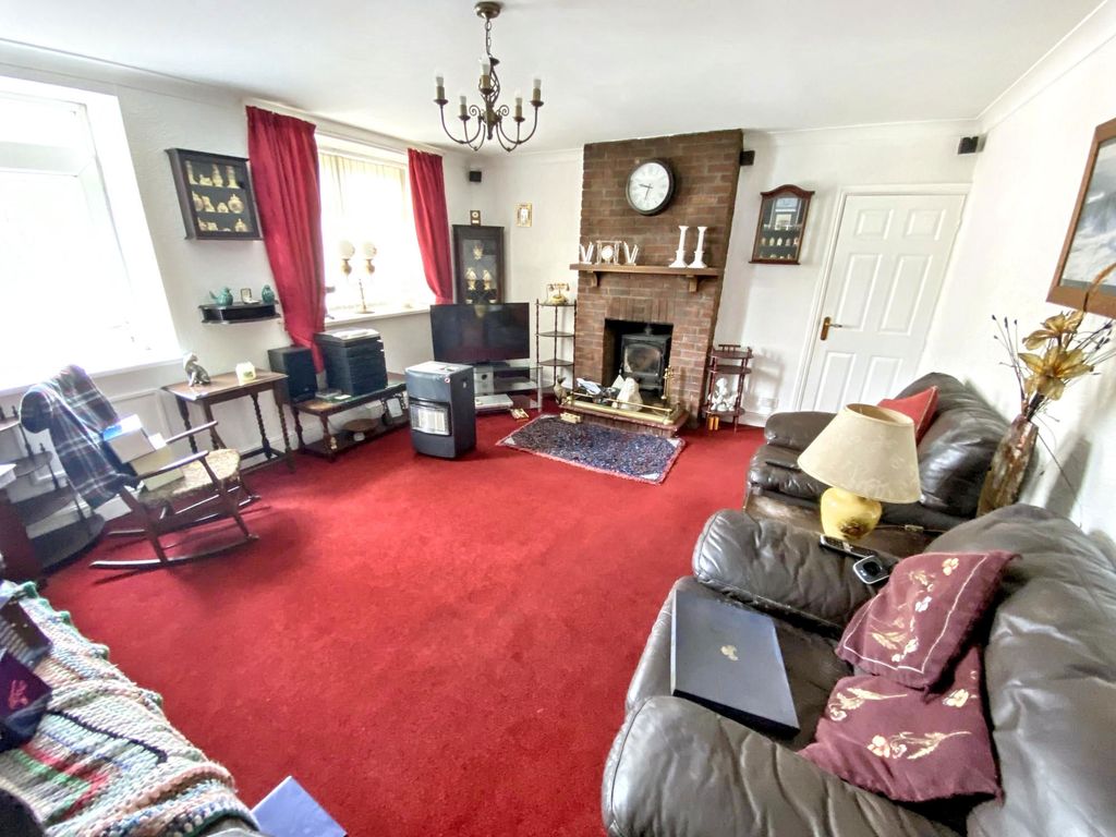 Property photo 3 of 16
