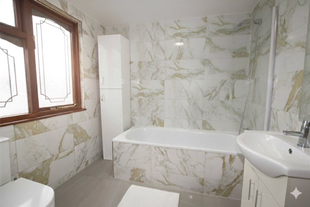 Property photo 1 of 17 Picture No. 38