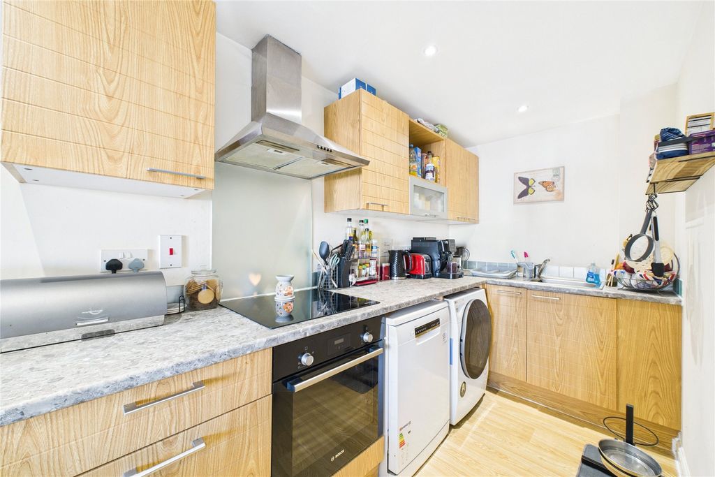 Property photo 2 of 6 Picture No. 06