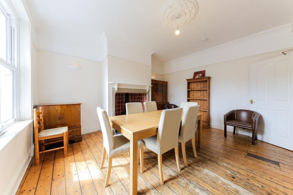 Property photo 2 of 14 Dining Room