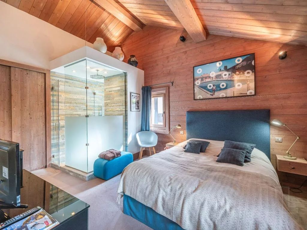 Property photo 3 of 8