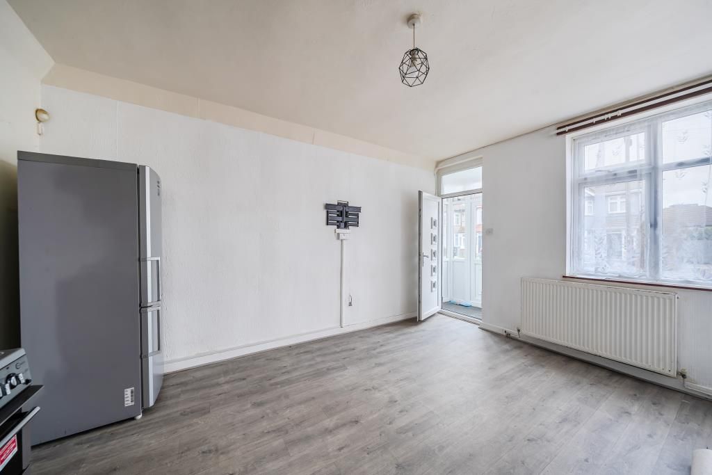 Property photo 2 of 20 Reception