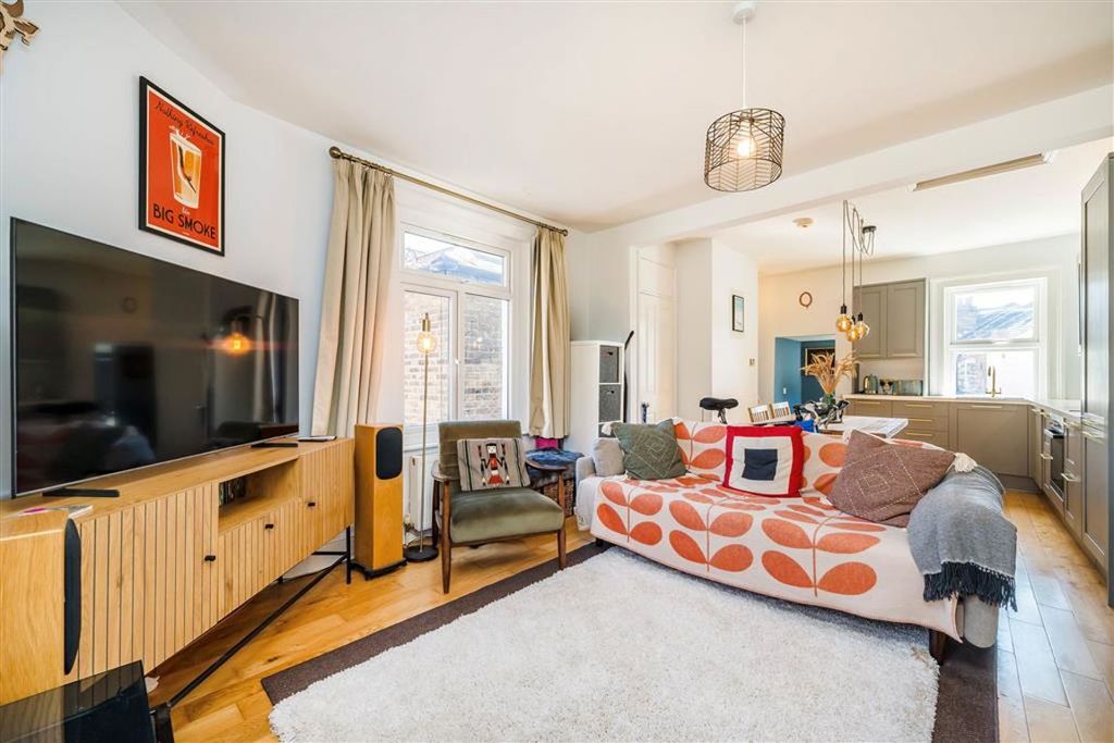 Property photo 3 of 5