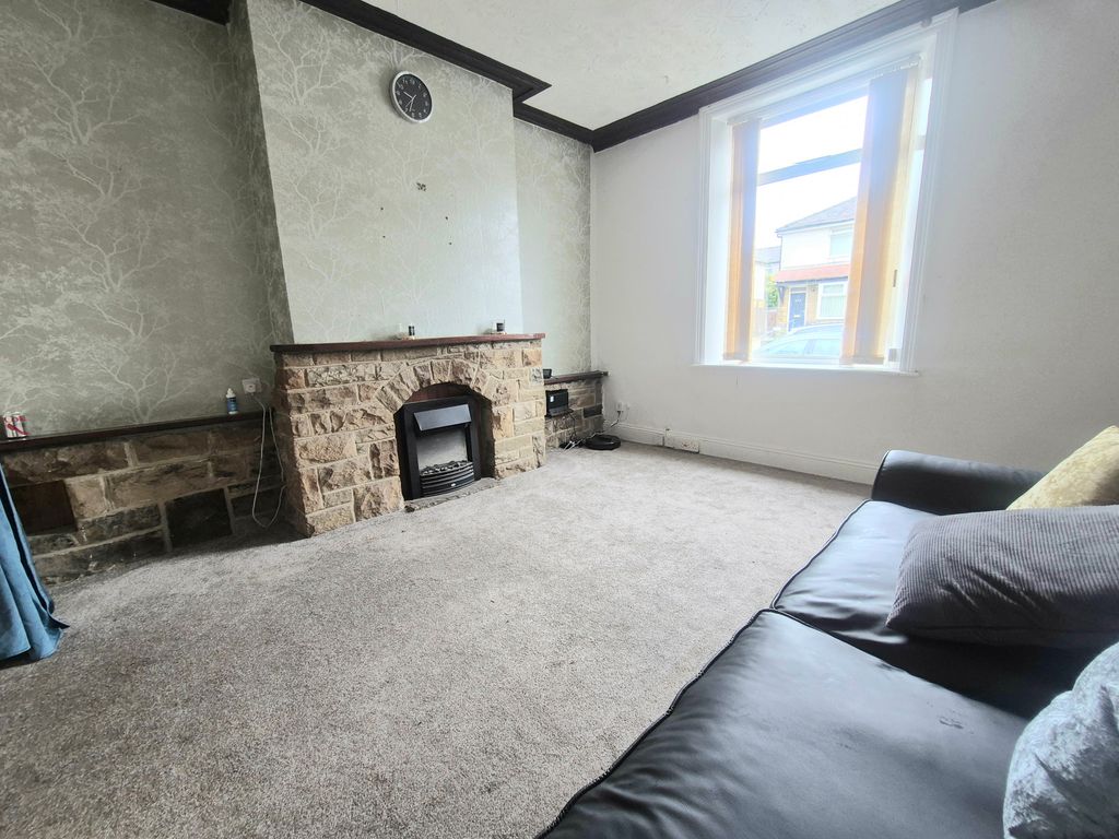 Property photo 2 of 10 Image