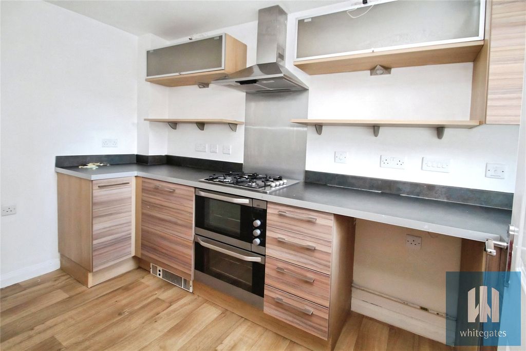 Property photo 2 of 8 Picture No. 17