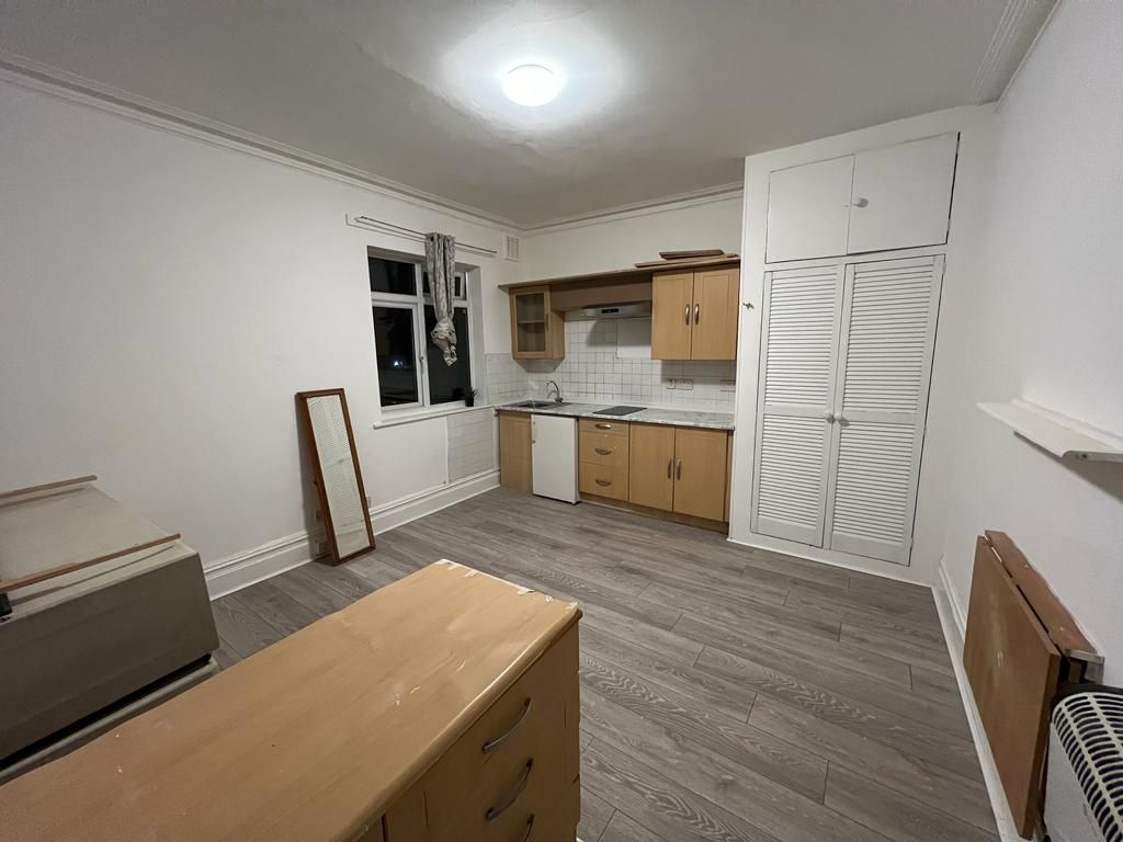 Property photo 1 of 3