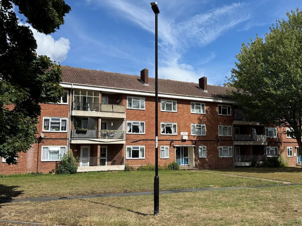 Property photo 1 of 10 Picture No. 01