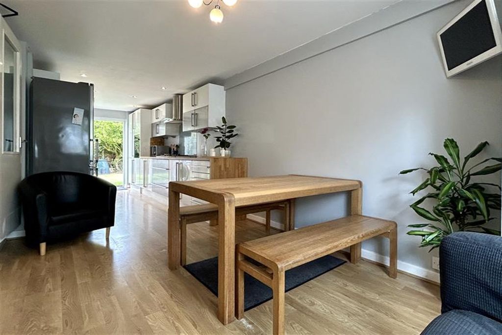 Property photo 1 of 20 (Main)