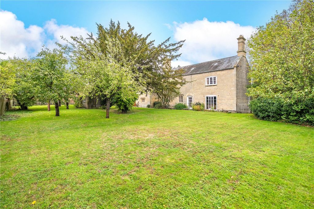 Property photo 3 of 21 Picture No. 06