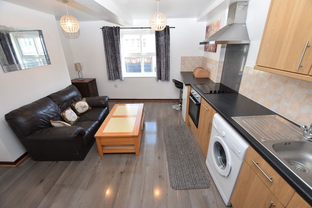 Property photo 1 of 9 1187931