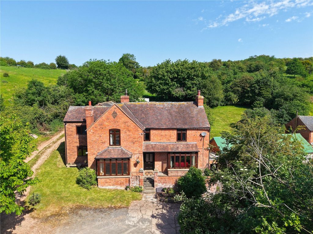 Property photo 2 of 32 Picture No. 34