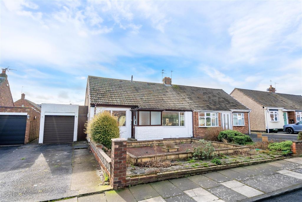 Property photo 1 of 10 External