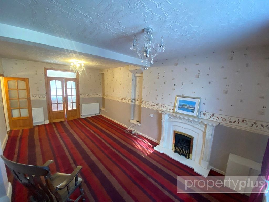 Property photo 3 of 22 Picture No. 04