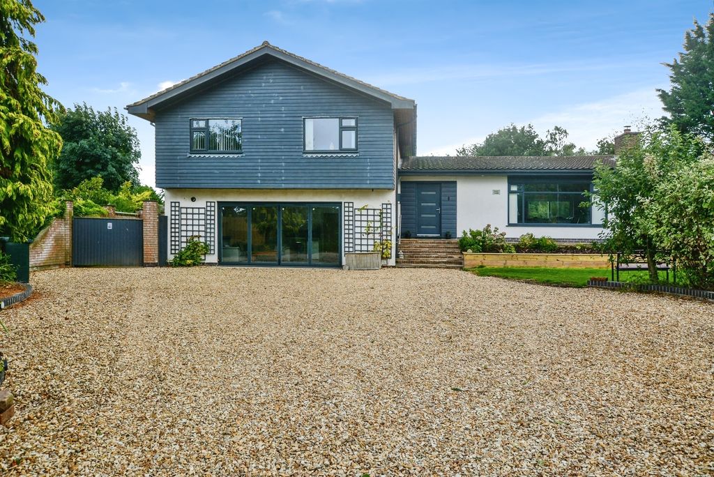 Property photo 1 of 34