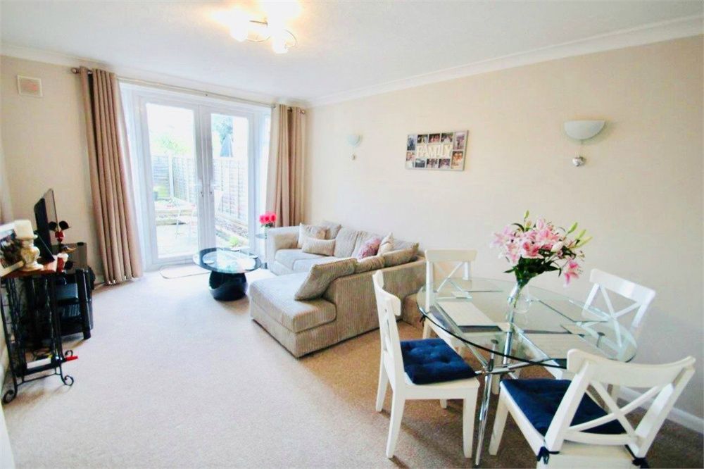 Property photo 3 of 11