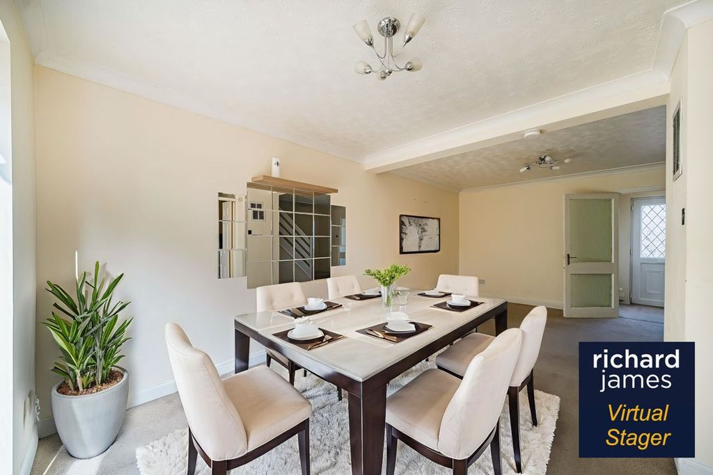 Property photo 3 of 10 Dingingroom