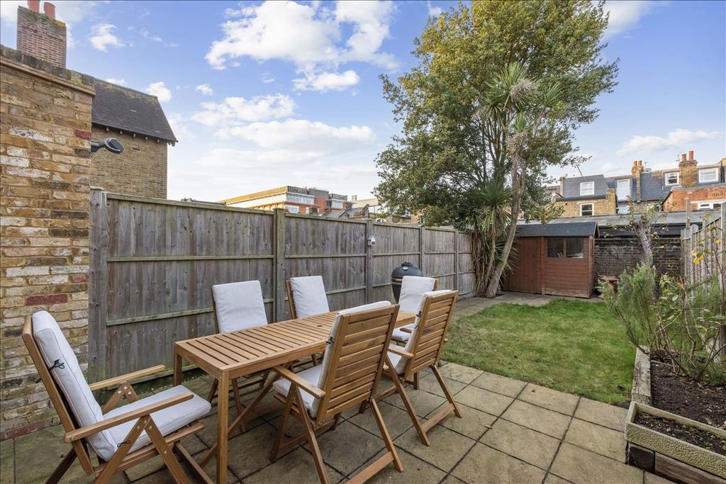 Property photo 1 of 13