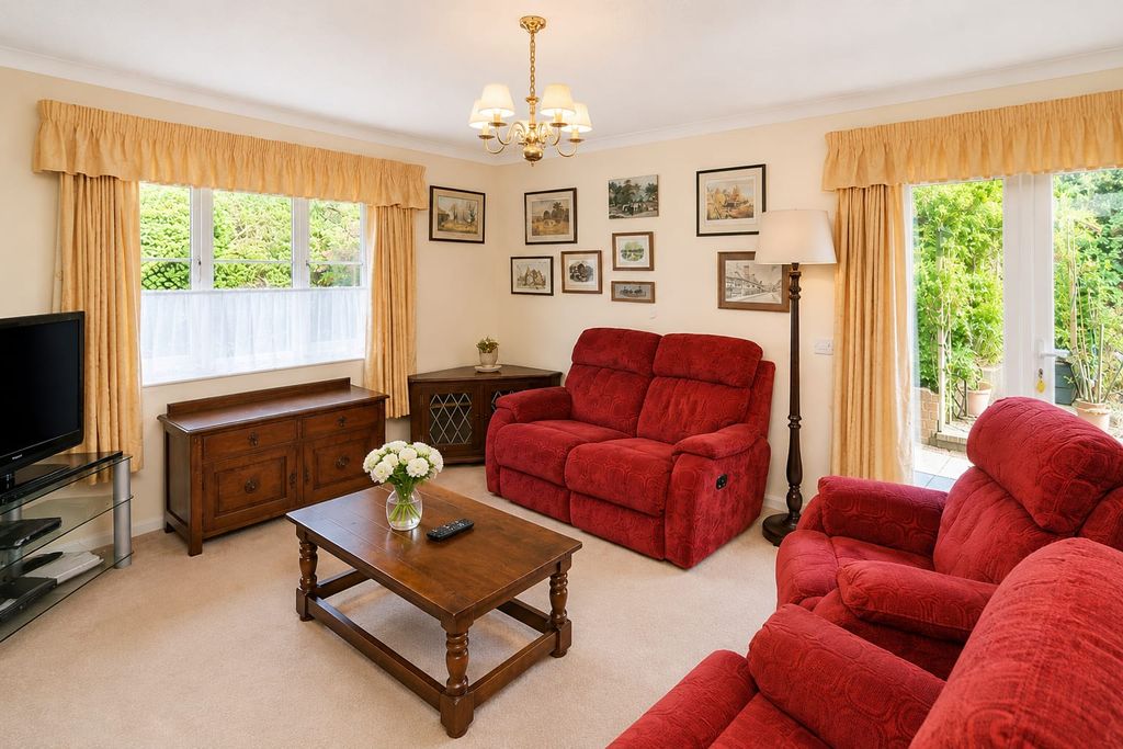 Property photo 2 of 17