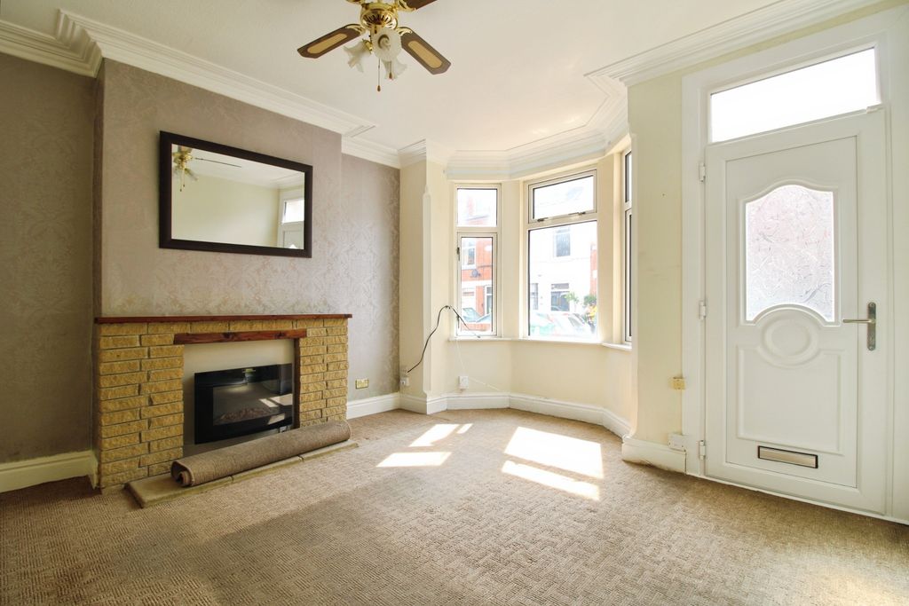 Property photo 2 of 12 99915F91-Img_5325