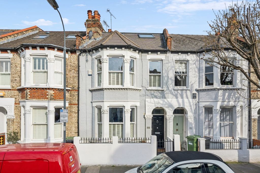 Property photo 3 of 17