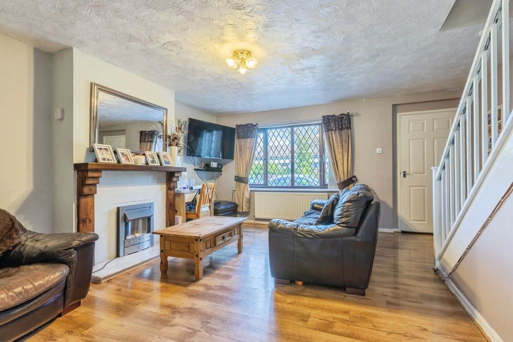 Property photo 3 of 15 Photo