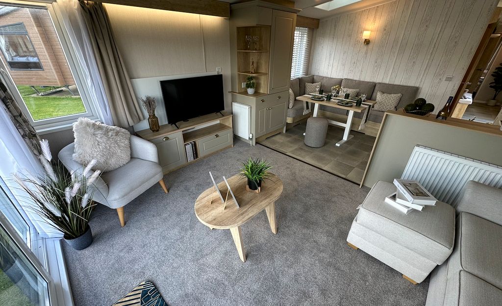 Property photo 2 of 10 Swift Moselle Lodge N10 Lrg 2.Jpg