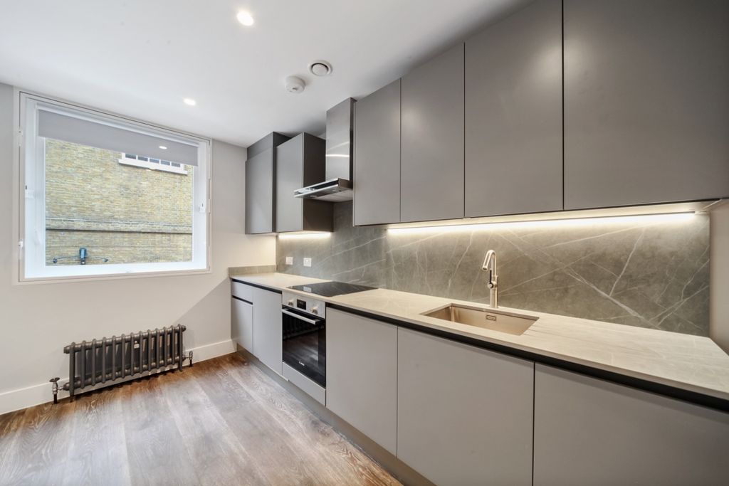 Property photo 3 of 14 947345