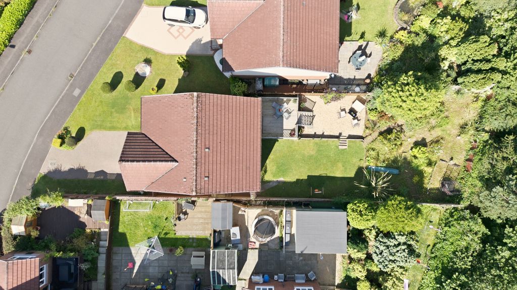 Property photo 2 of 46