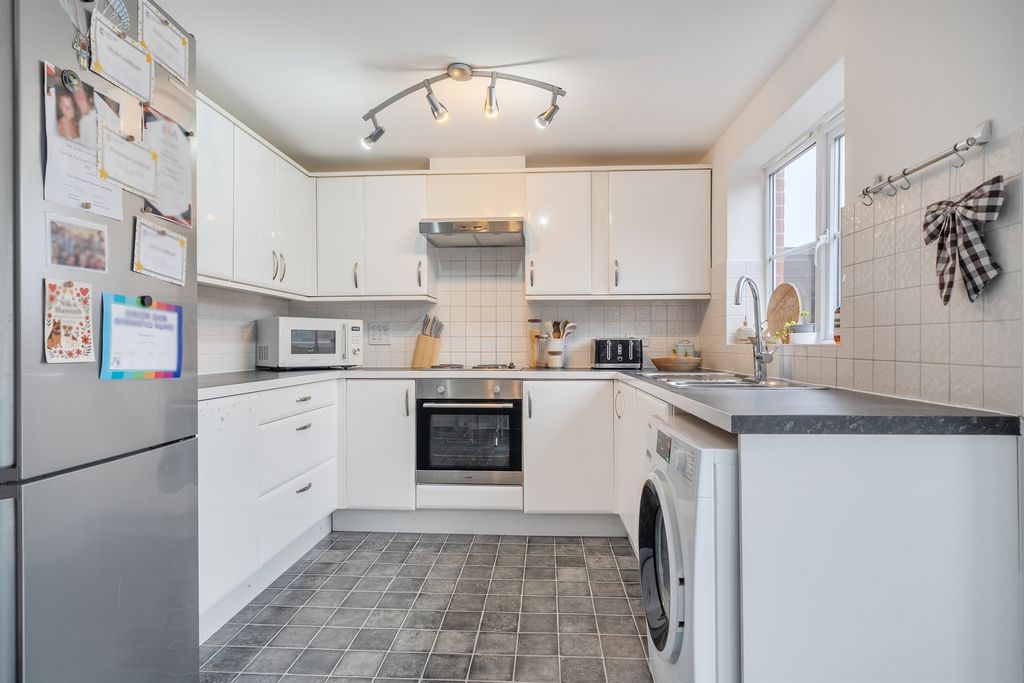 Property photo 3 of 15