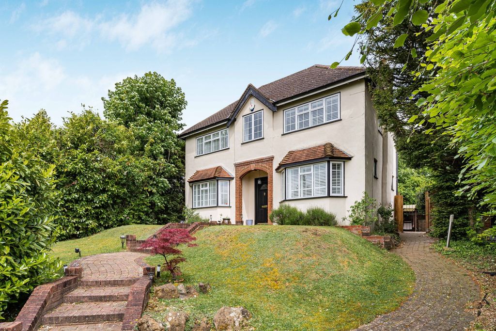 Property photo 1 of 19