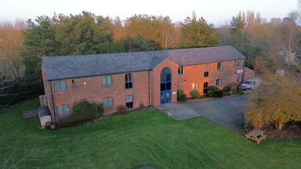 Property photo 3 of 8 Photo 2