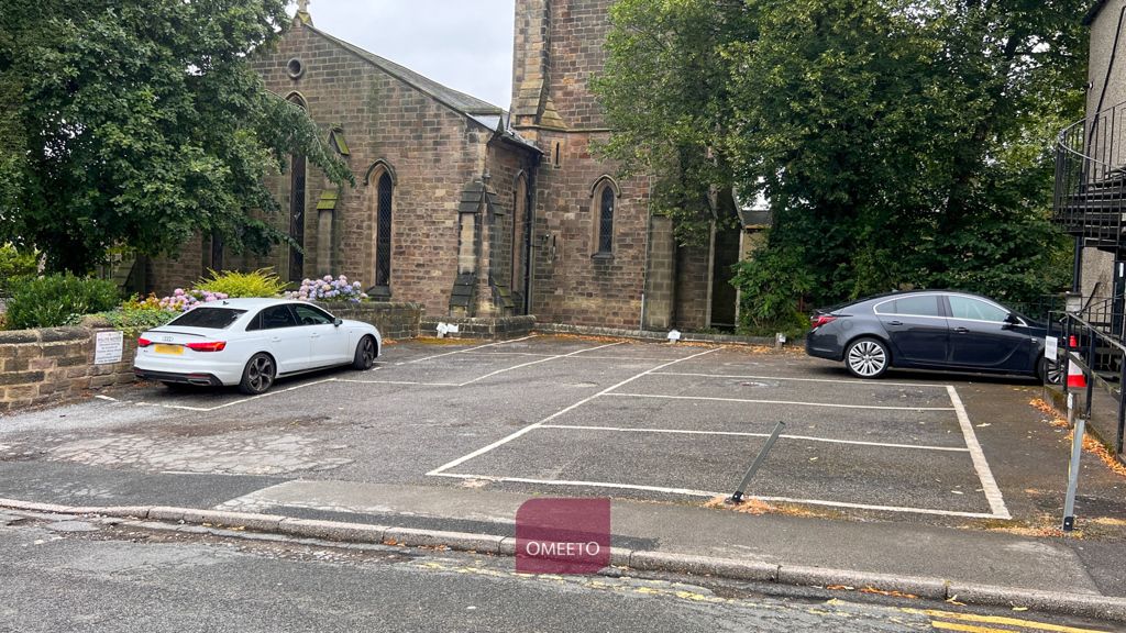 Property photo 3 of 4 Parking