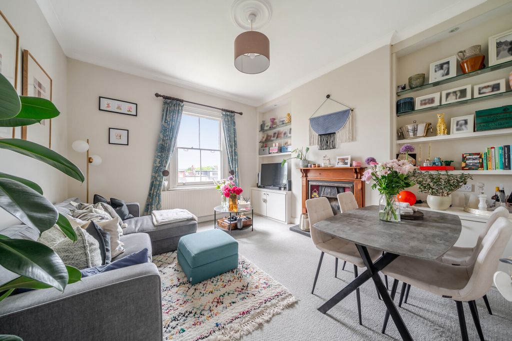 Property photo 2 of 8 1459182-14-6A06F7...