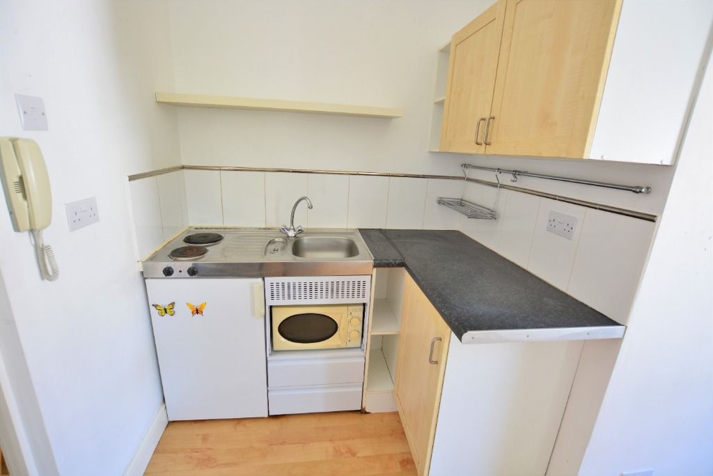 Property photo 2 of 3