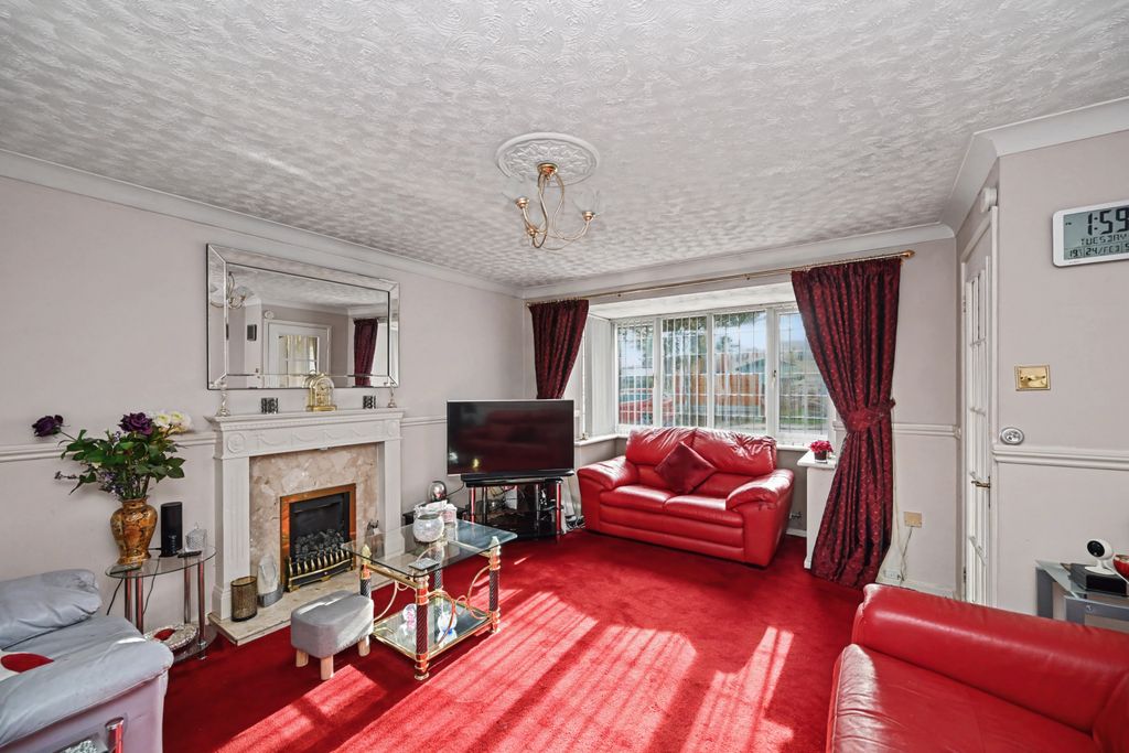 Property photo 3 of 23