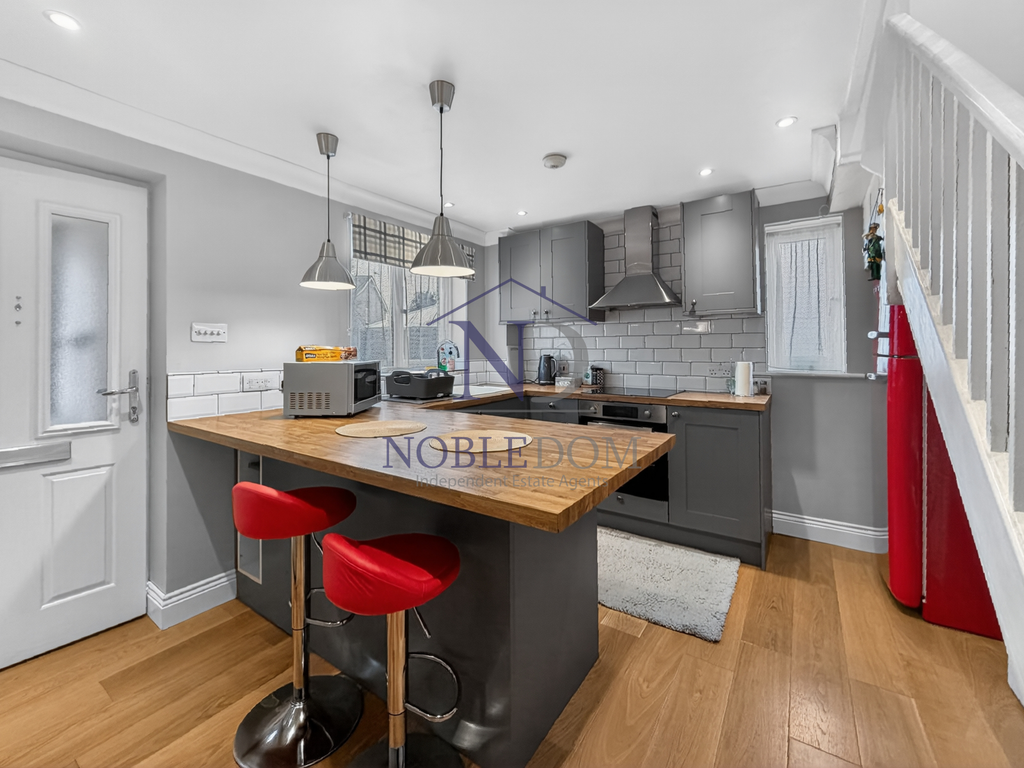 Property photo 2 of 12 Gallery