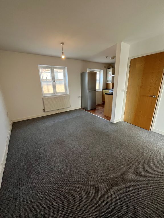 Property photo 3 of 6