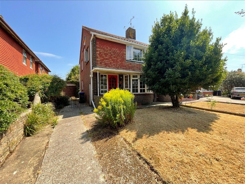 Property photo 1 of 9 Front