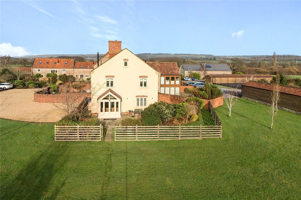 Property photo 1 of 33 Picture No. 02