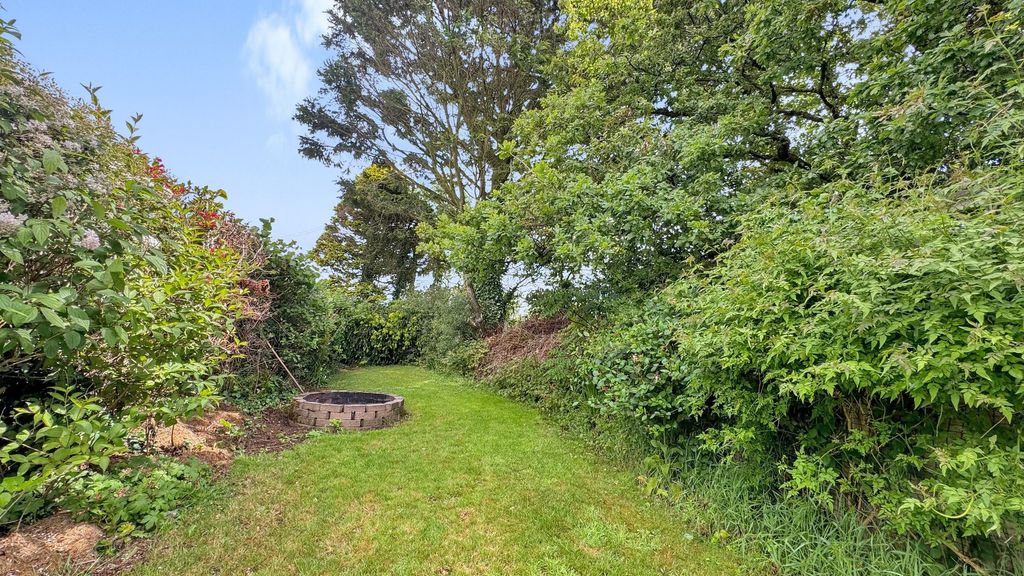 Property photo 3 of 16