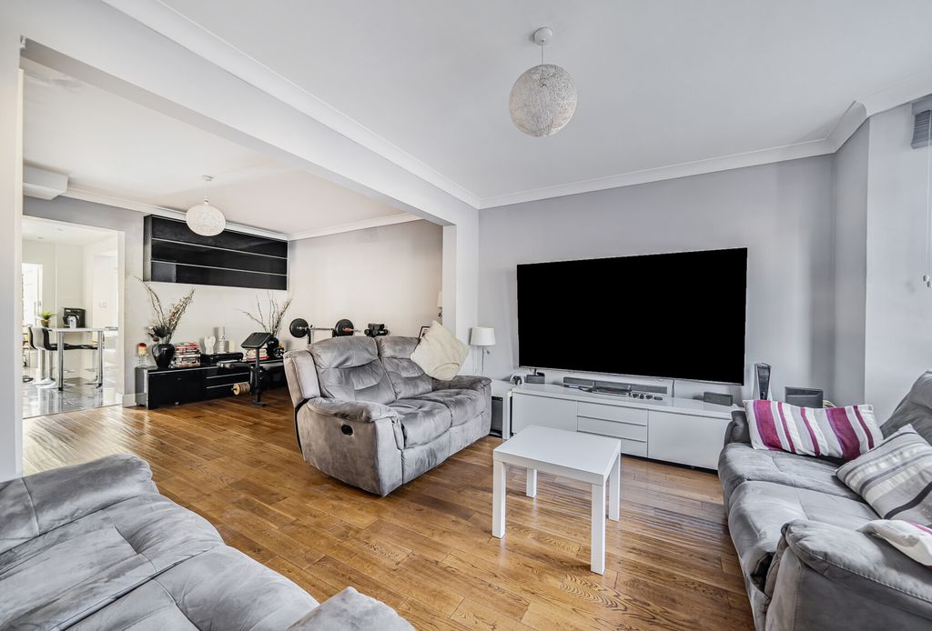 Property photo 1 of 11 1360450-14-68Db9d...