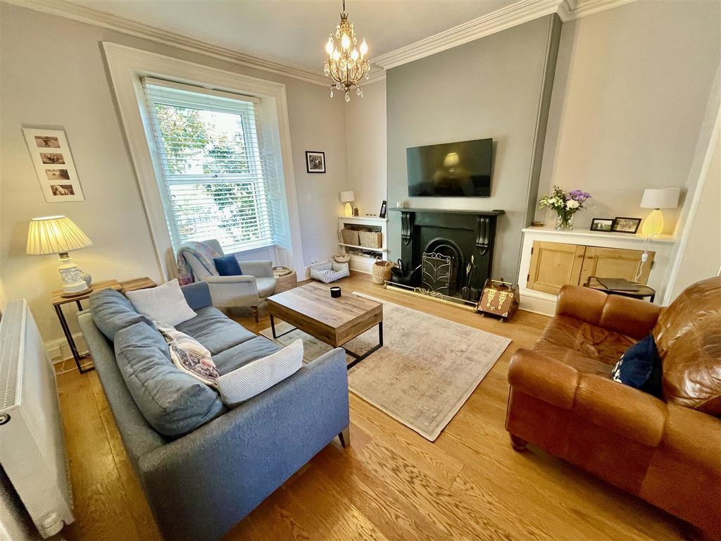 Property photo 2 of 19 Fullsizerender.Jpeg