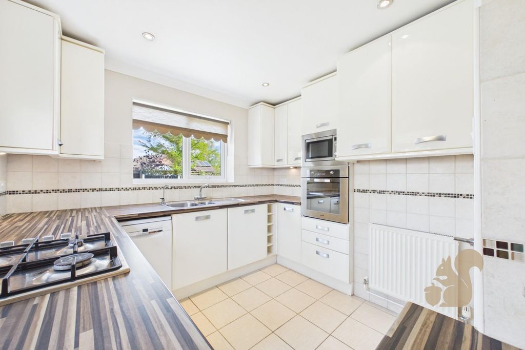 Property photo 2 of 13 Kitchen