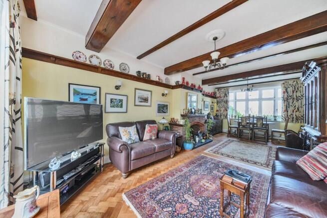 Property photo 2 of 18 4344233
