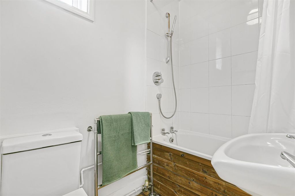 Property photo 2 of 14 Bathroom.Jpg