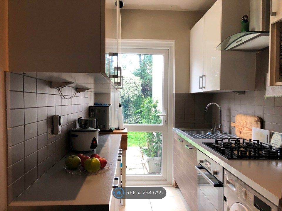 Property photo 2 of 8