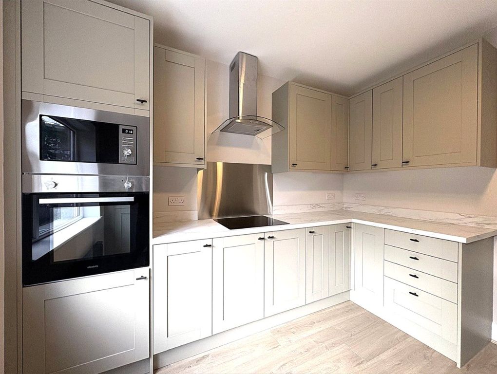 Property photo 2 of 11 Picture No. 10