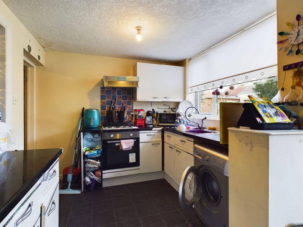 Property photo 3 of 9 Gallery